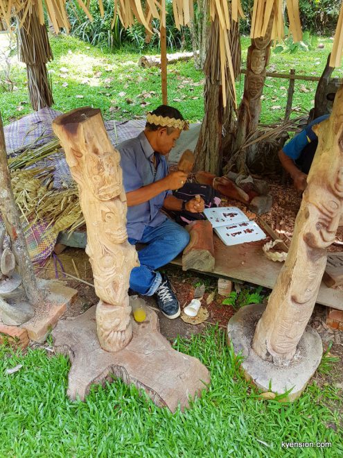 wood carving mah meri